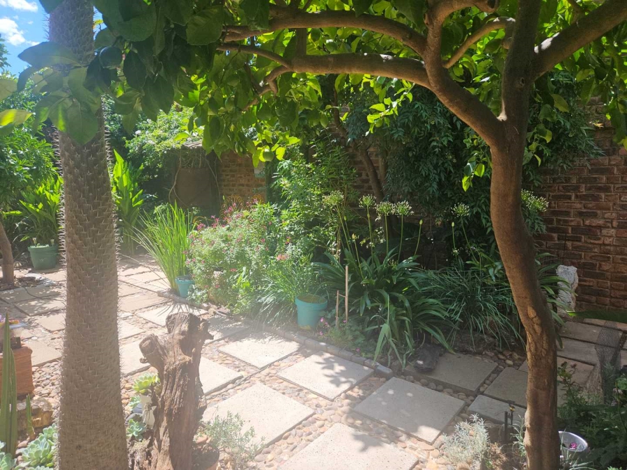 3 Bedroom Property for Sale in Rhodesdene Northern Cape